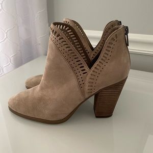 Vince Camuto Booties - Size 8.5M